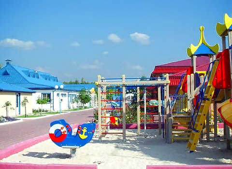 Детская площадка в санатории озеро белое